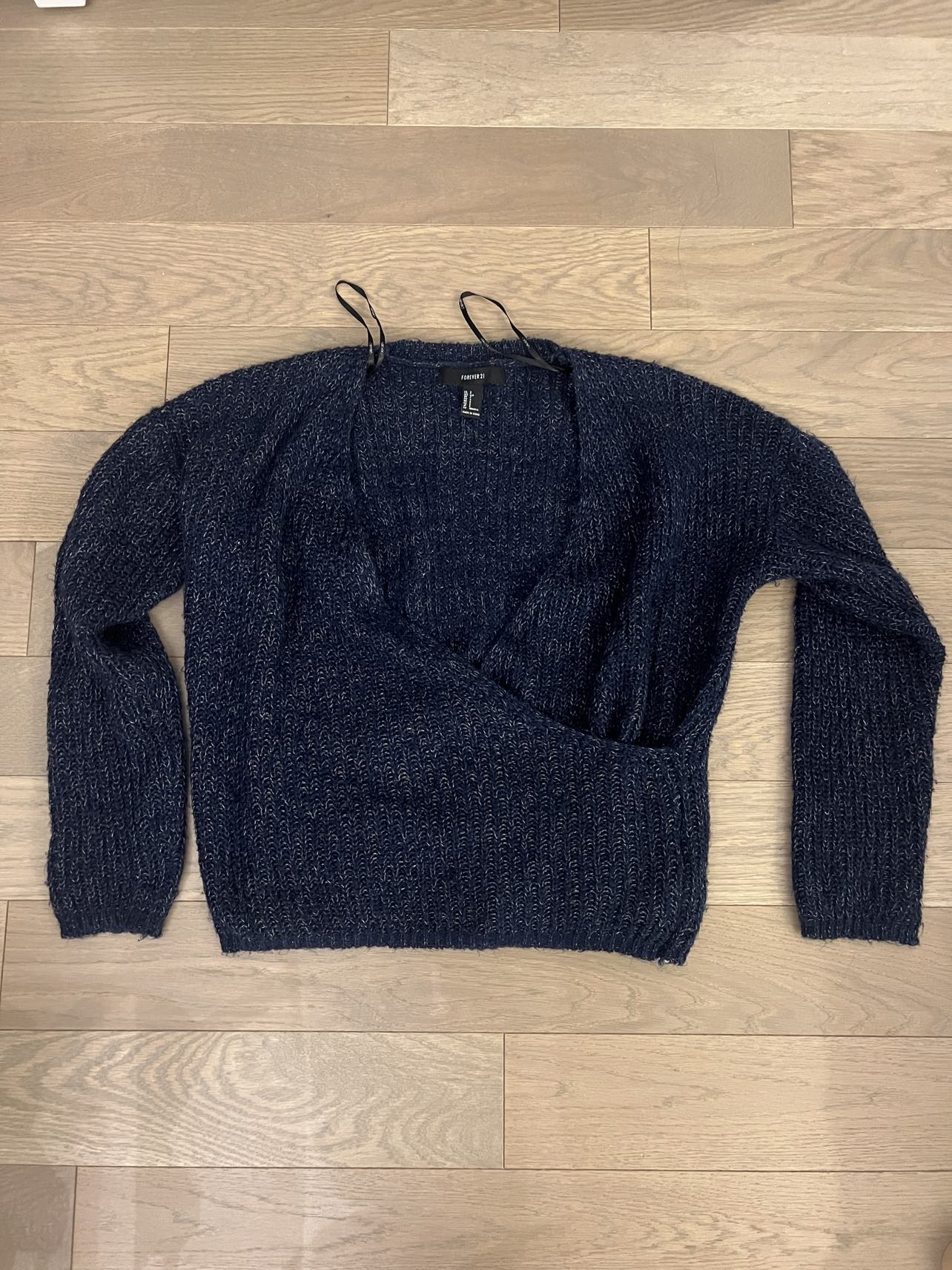 Assorted Women’s sweaters 🥕 - photo 3