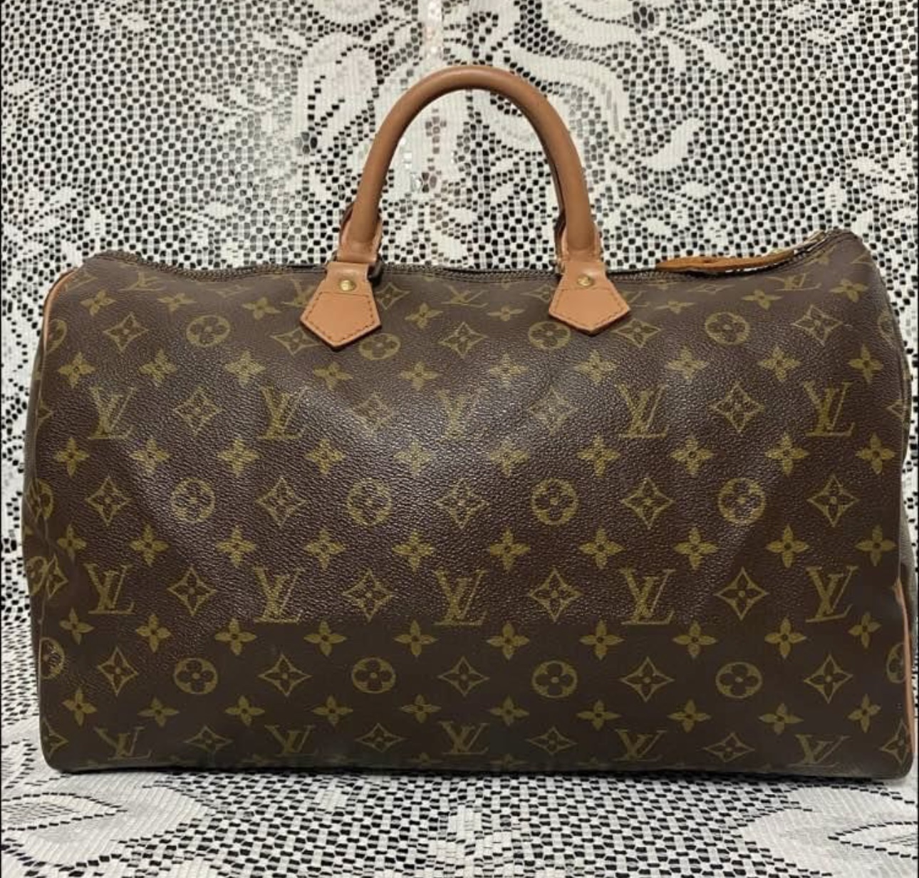 PRELOVED AUTHENTIC LOUIS VUITTON SPEEDY 40