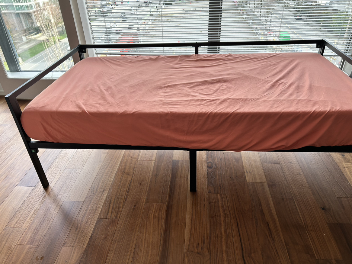 Zinus Twin Day Bed frame with Steel Slat Support, Black