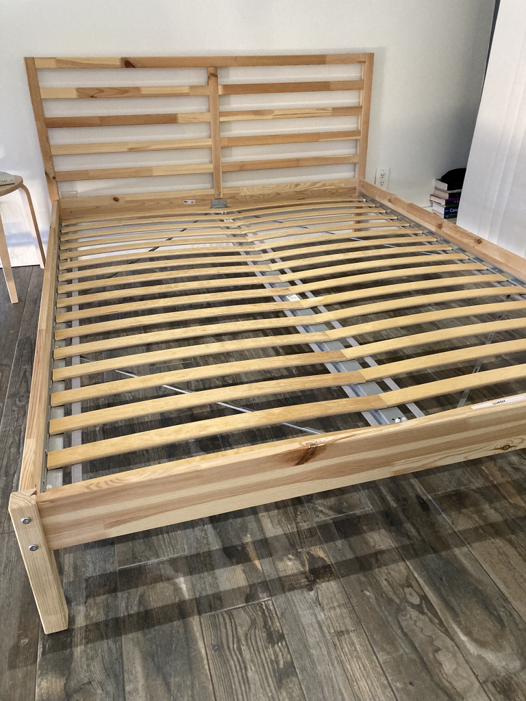 Wooden queen size bedframe