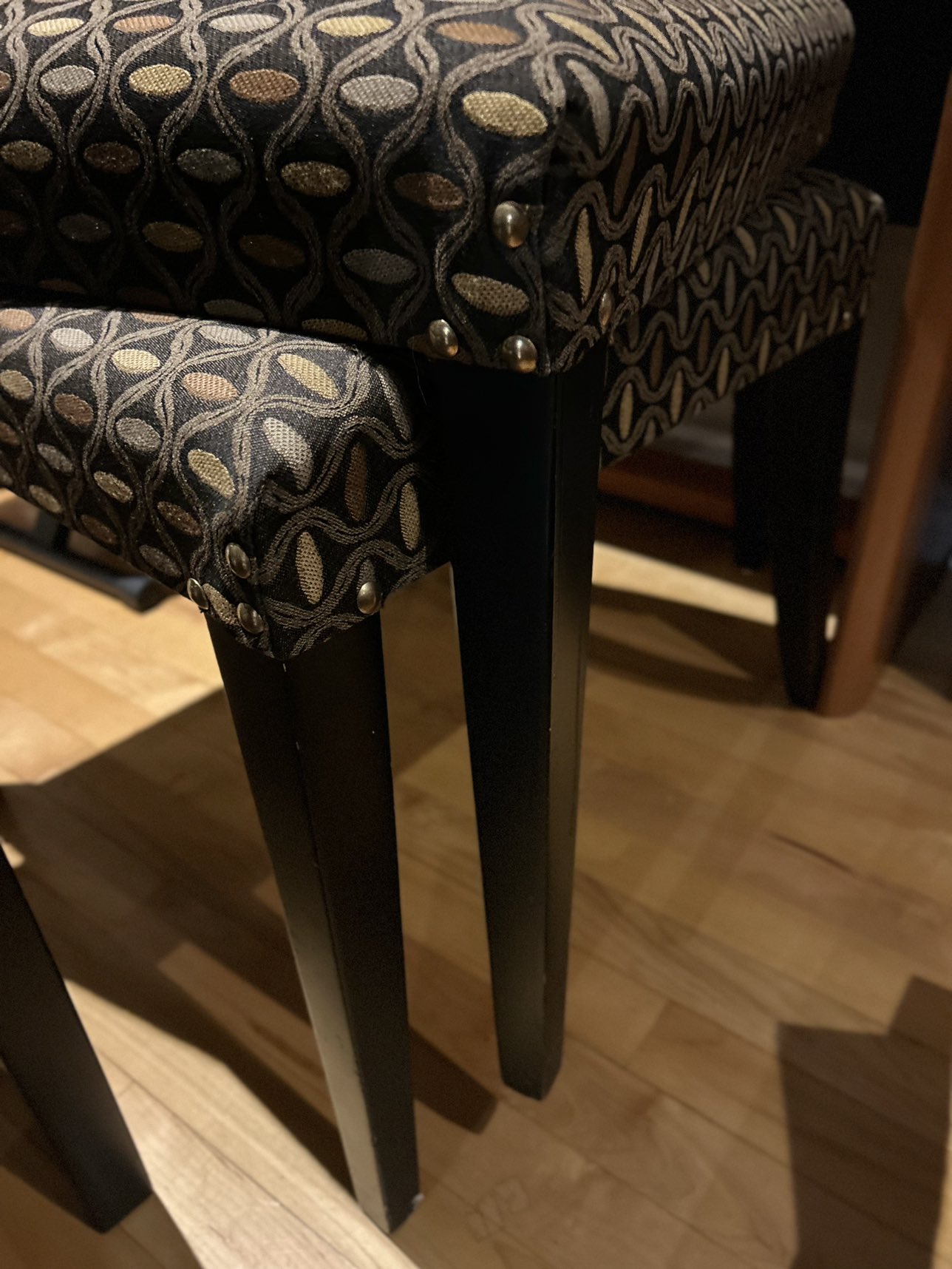 4 Unique chairs Italien designed solid wood fabric upholstery - photo 5