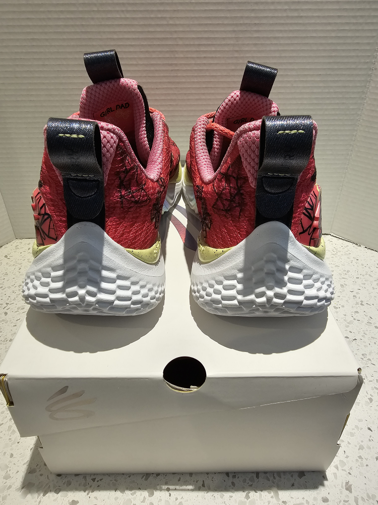 Under Armour Steph Curry basketball shoes - photo 4