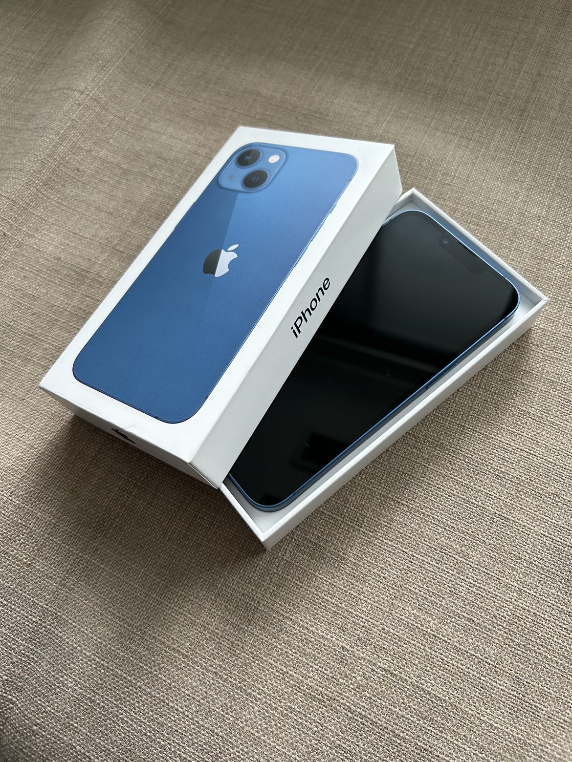 iPhone 13, 256GB, Open Box thumbnail