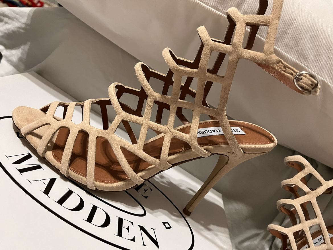 BNIB Steve Madden women’s high heel shoes image indicator(5)