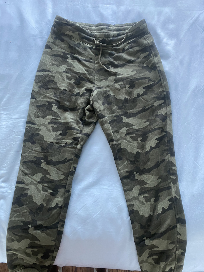 New camouflage women’s sweat pants thumbnail