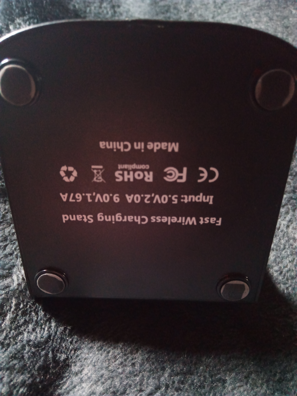 quick charging wireless charger station - photo 2