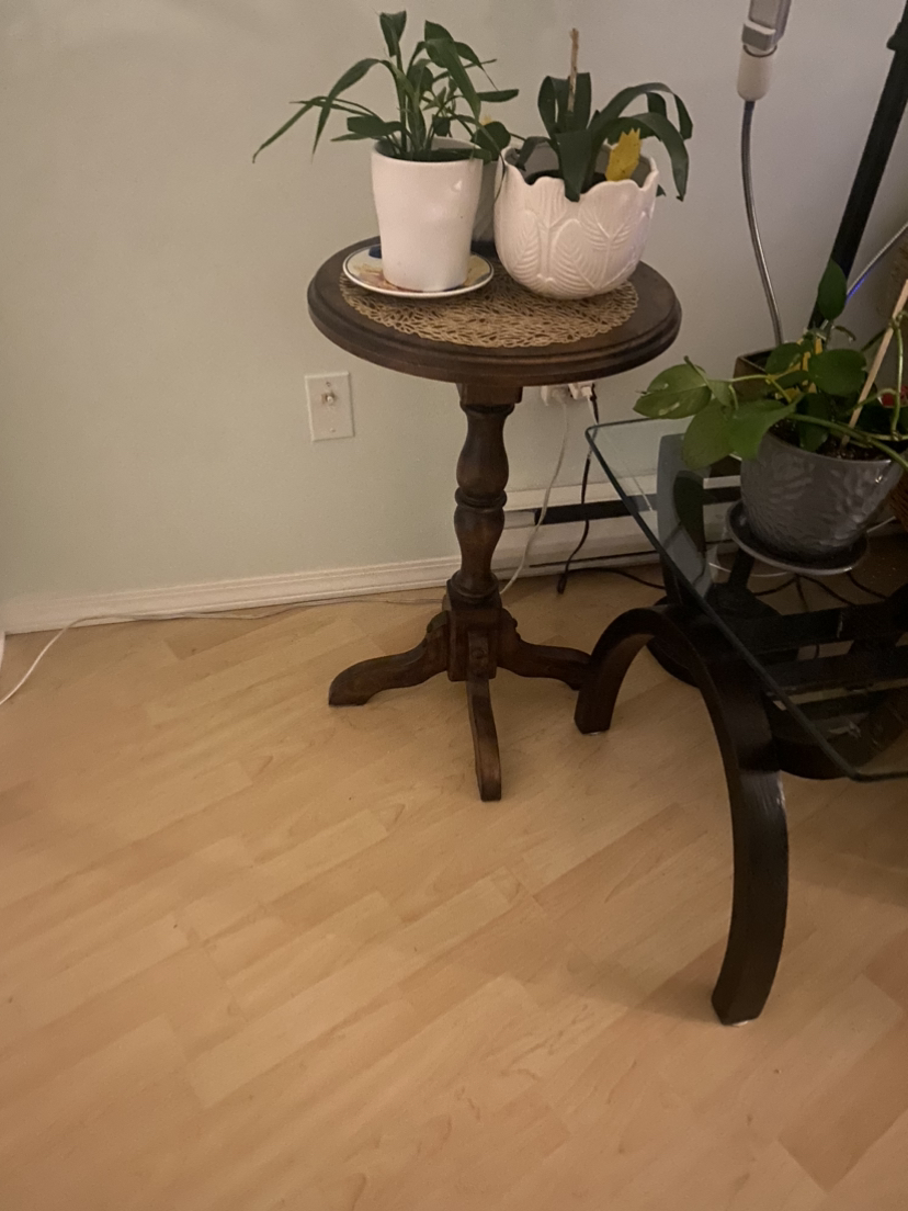 Oak end table 28 inches high by 18 inches width