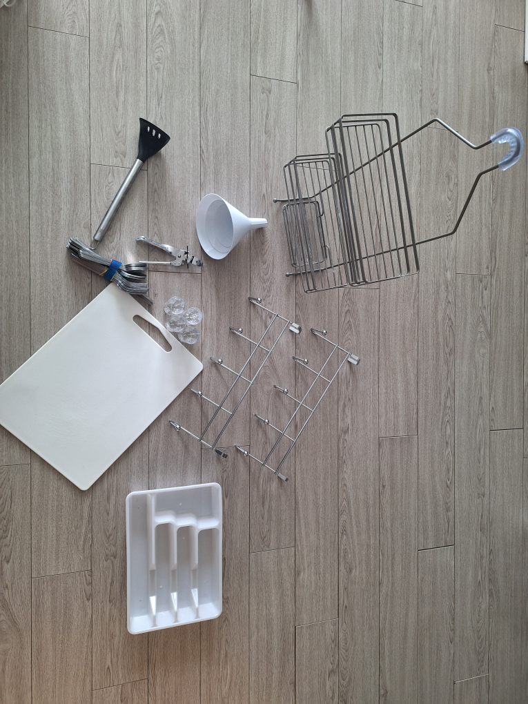 Kitchen and bathroom stuff