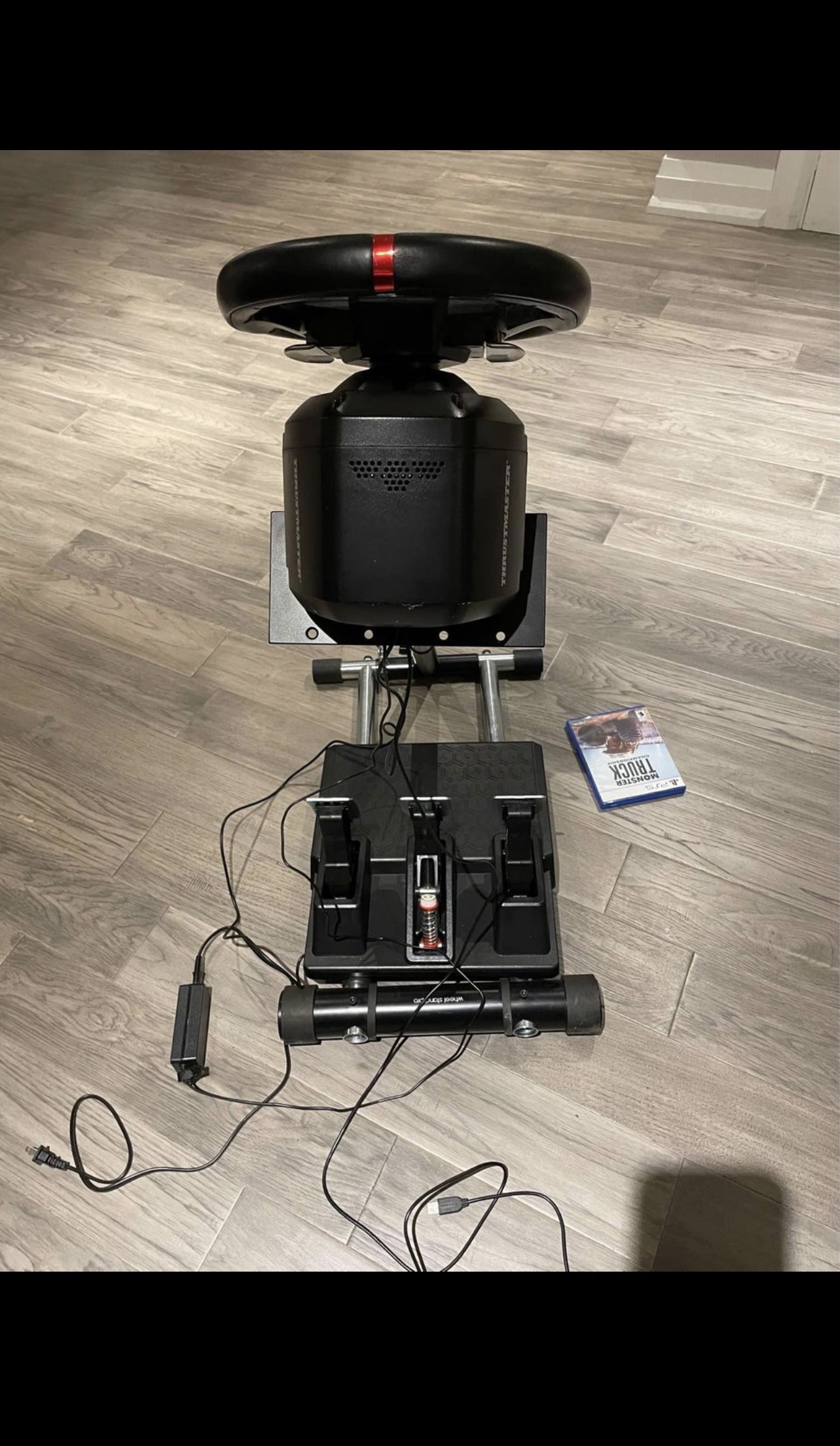 Thrustmaster racing wheel for ps5 with stand