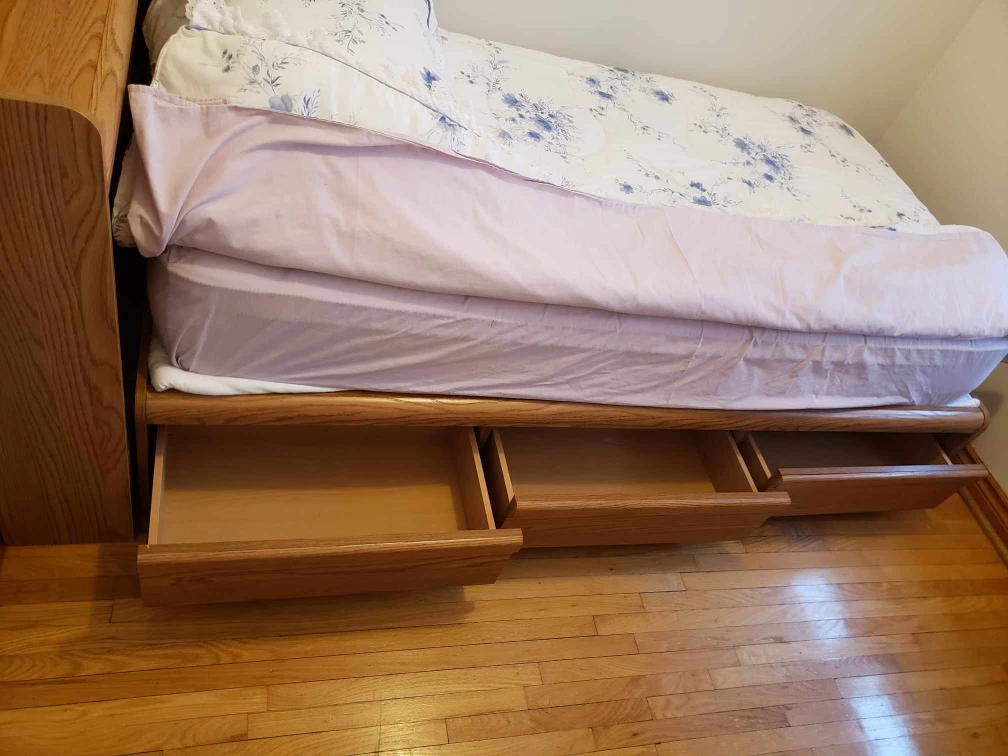 Twin bed with 3 drawer storage - photo 3
