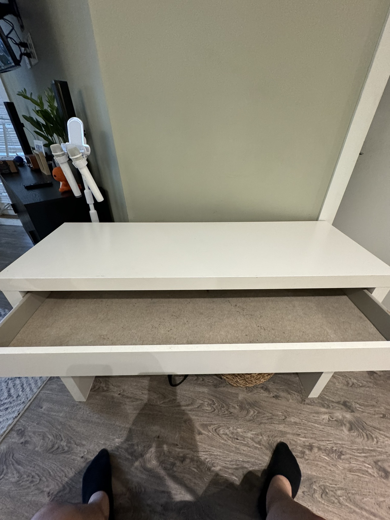IKEA Malm Dressing Table - photo 2