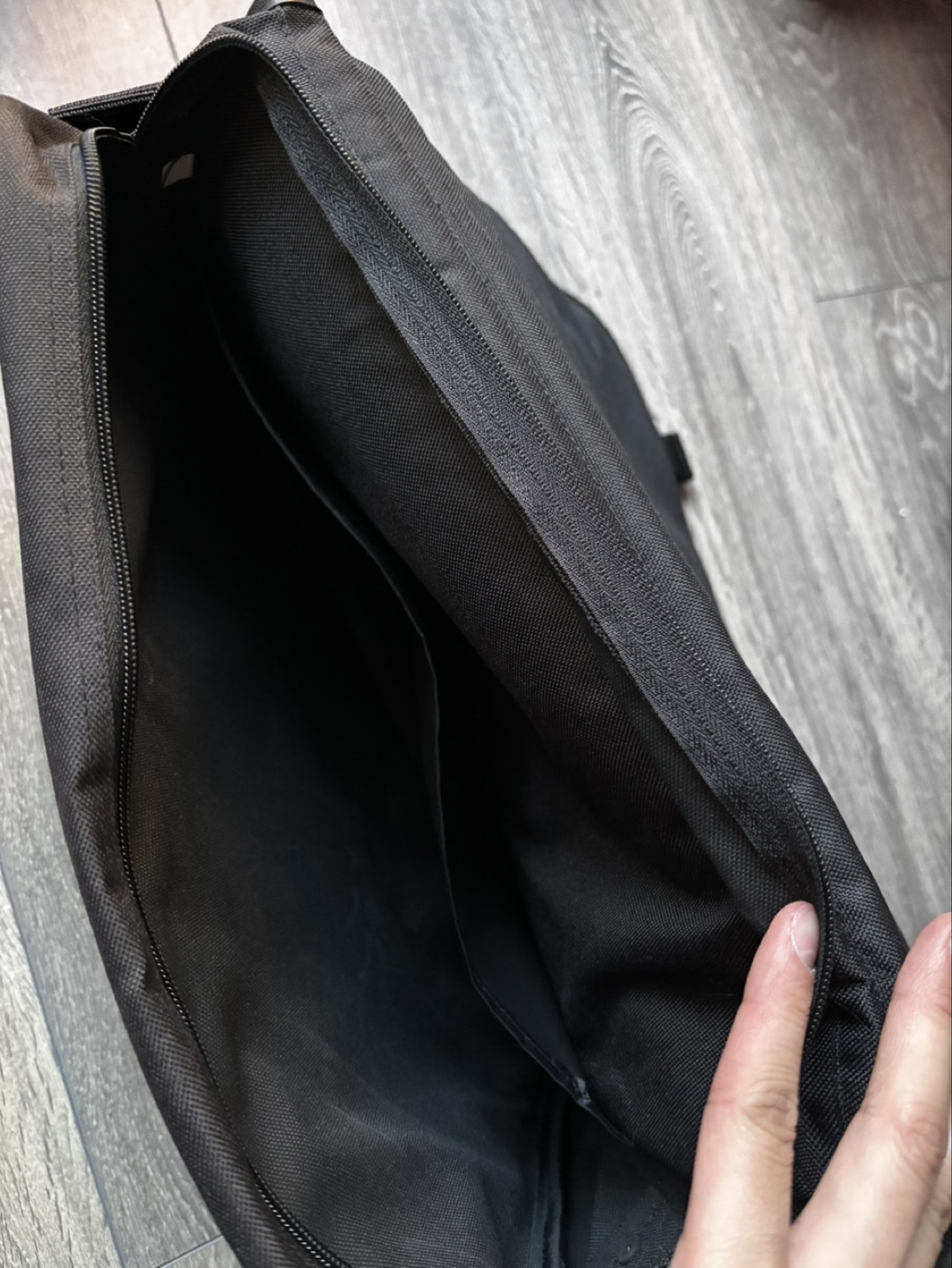 Optex Messenger Bag image indicator(3)