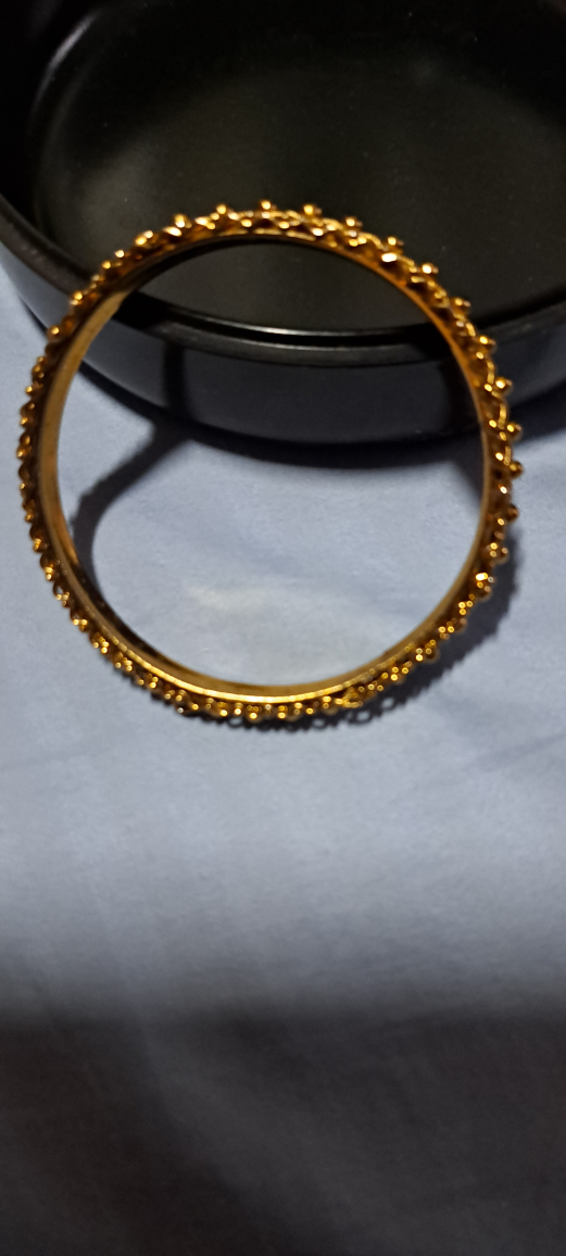 Bangles image indicator(2)