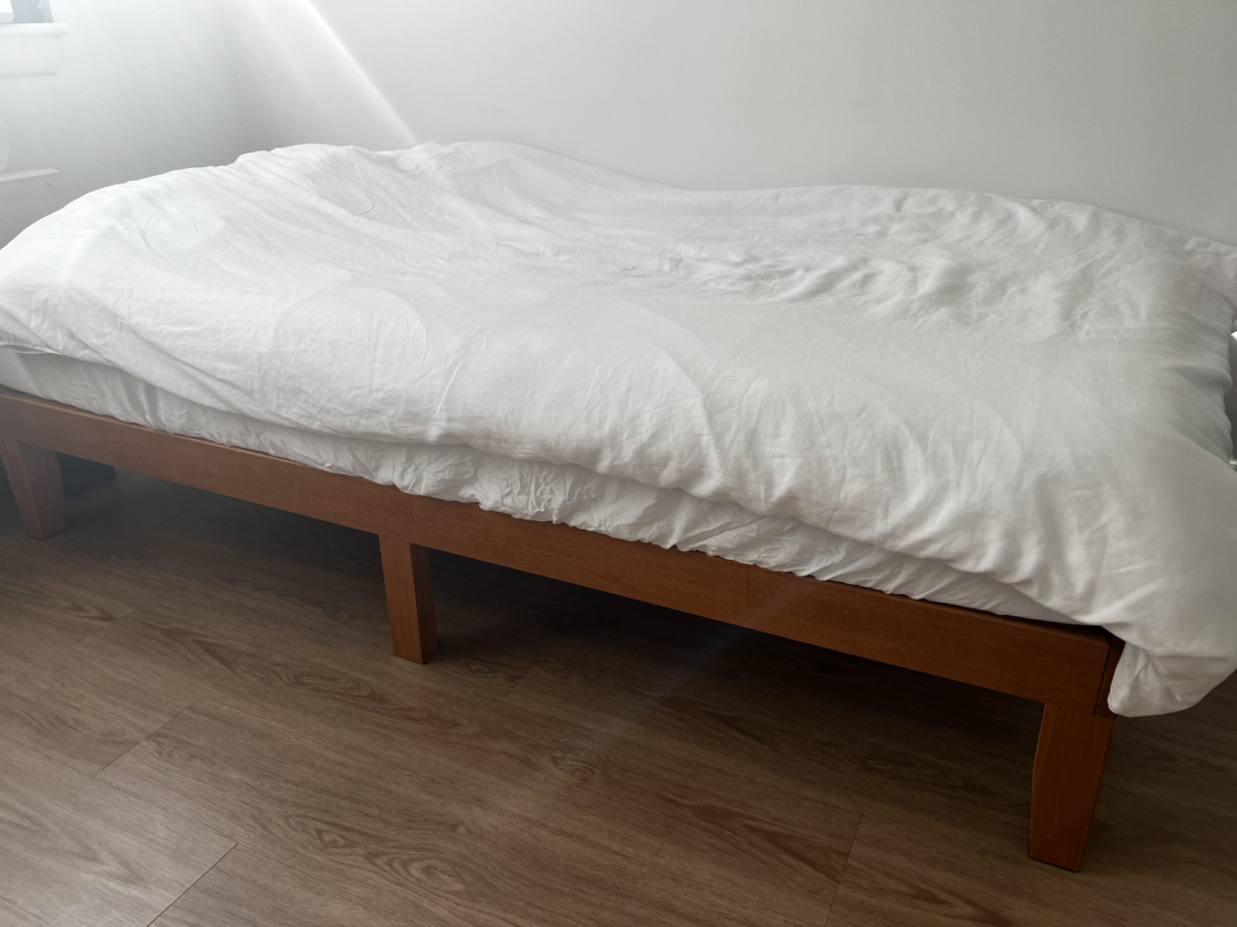 Twin bed frame w/ mattress, blanket set(MUJI) - photo 2