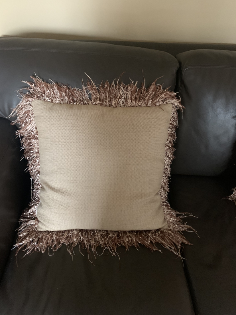 Decorative Pillows - photo 3