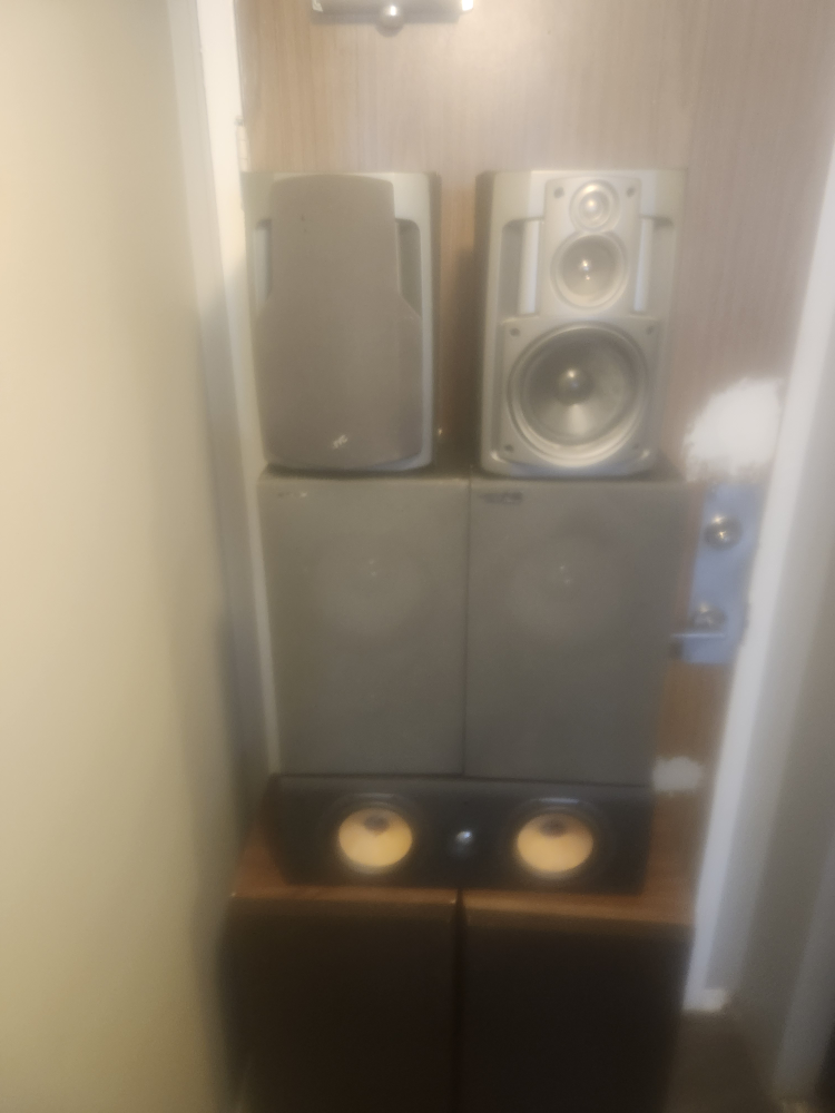 Speakers $70 - photo 3