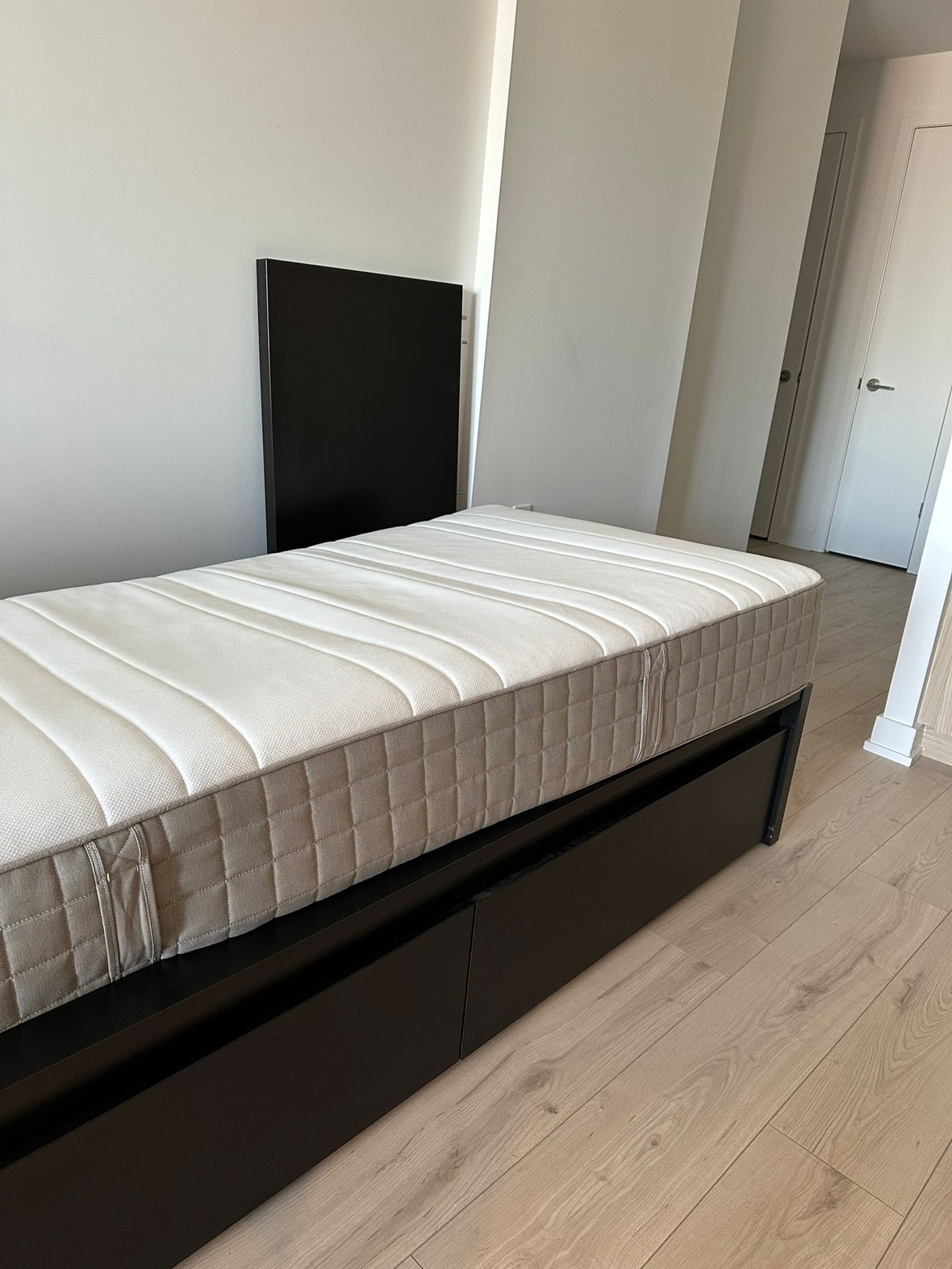 IKEA Twin Bed + Mattress - photo 3