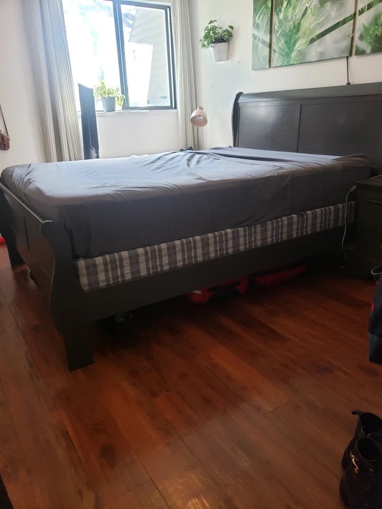 Queen bed frame & box spring