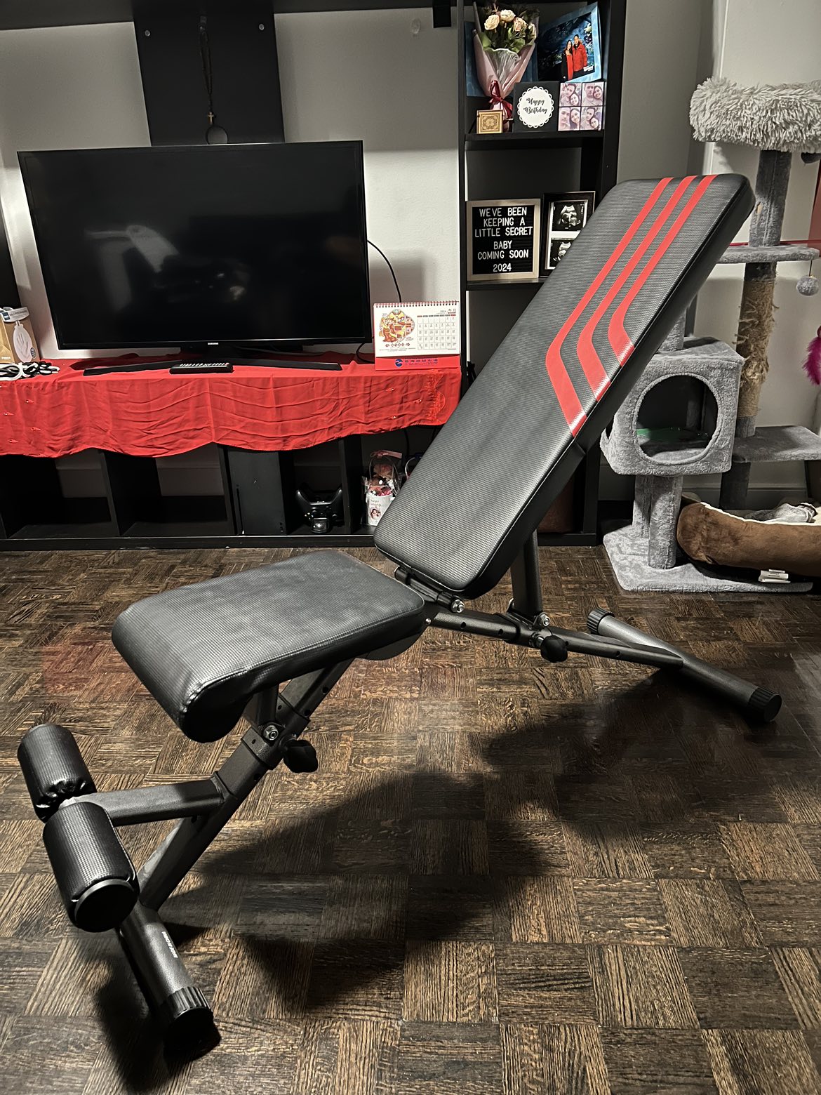 Adjustable Weight Bench Utility Exercise Workout Bench image indicator(6)