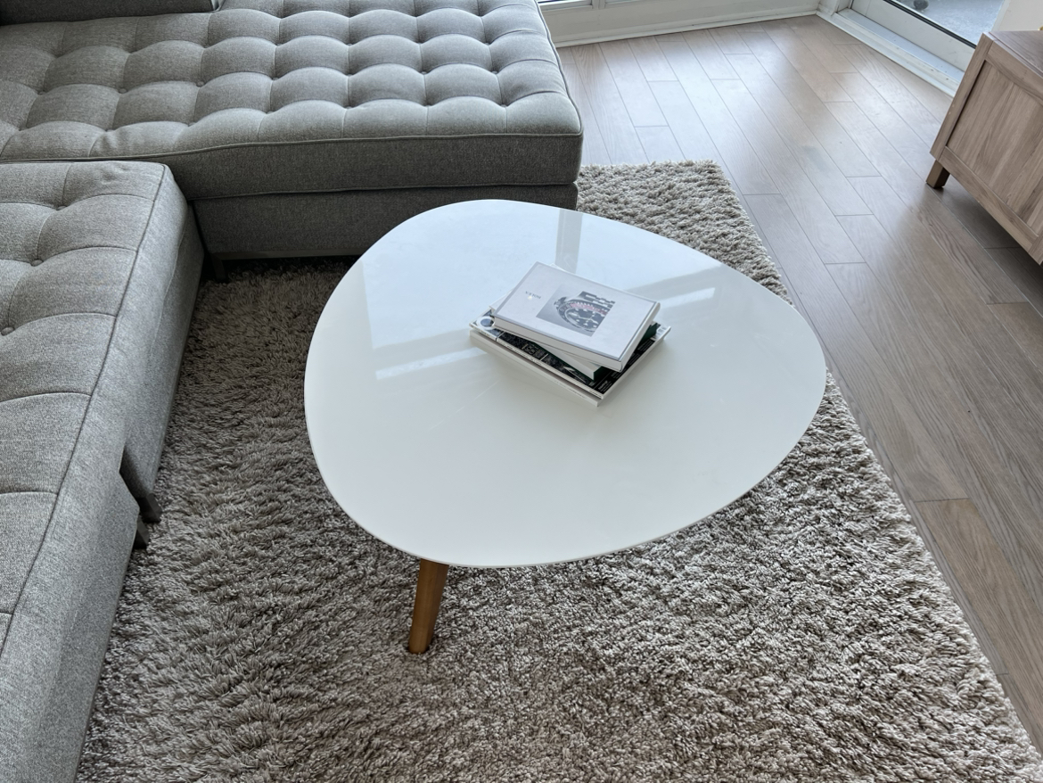 Structube coffee table