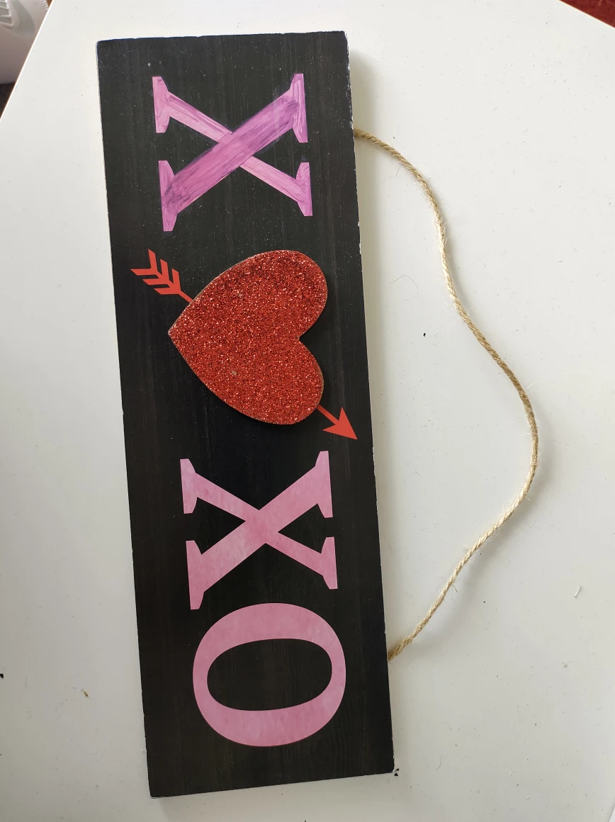 Valentine's Decor image indicator(2)