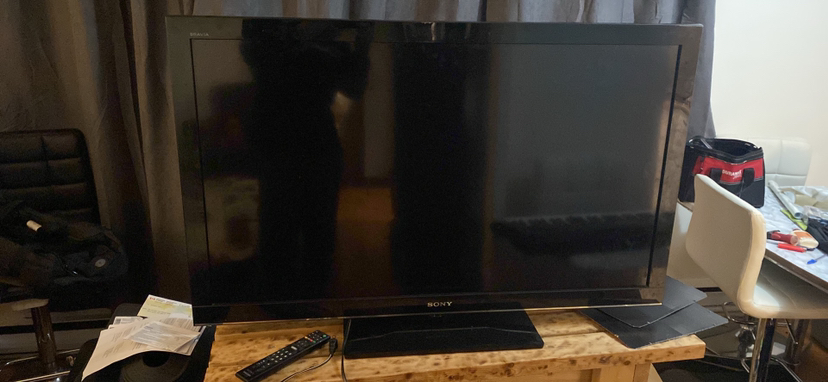 Sony KDL46BX450 The 46" KDL46BX450 LCD HDTV