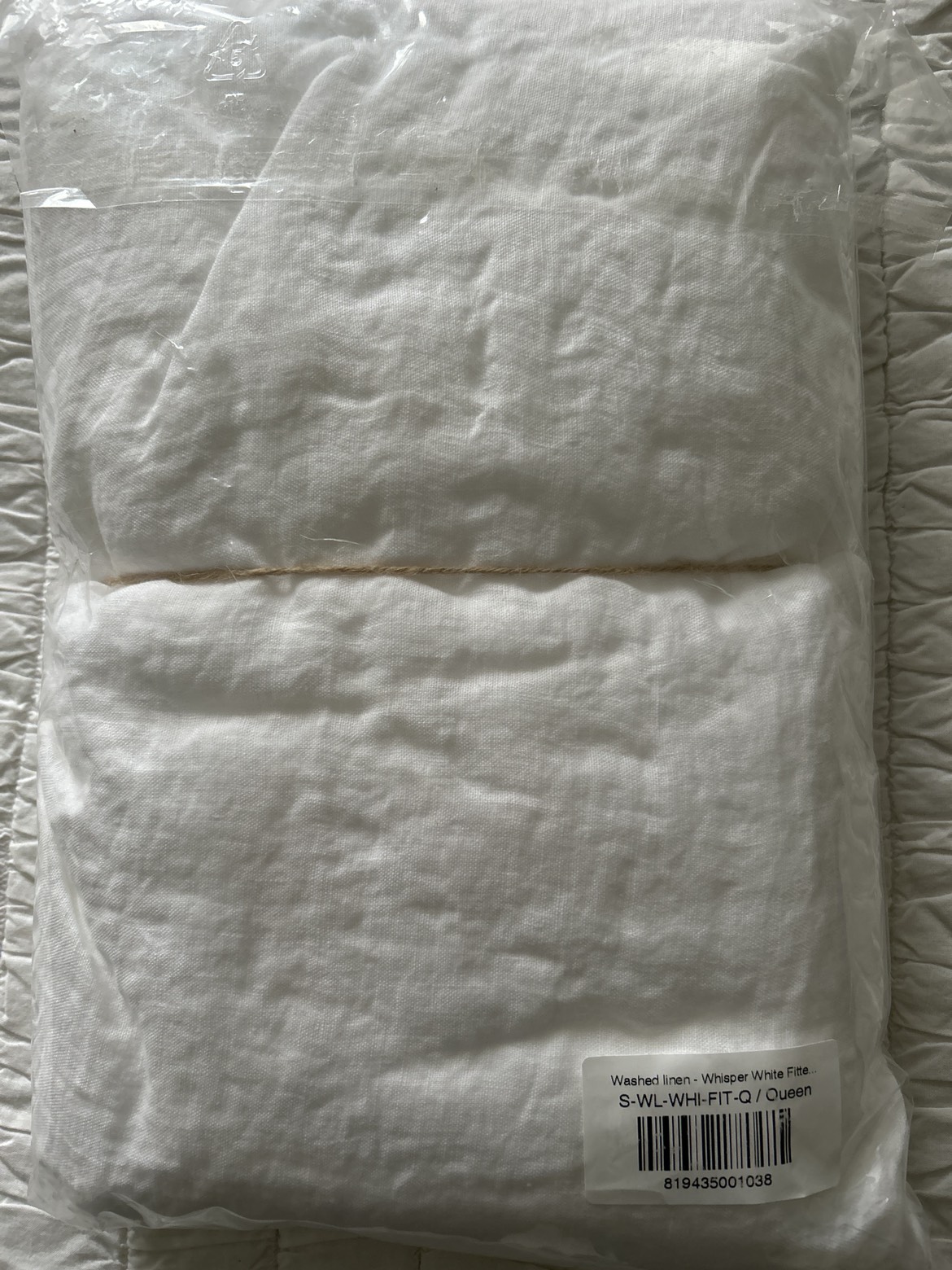 Queen size fitted sheet thumbnail
