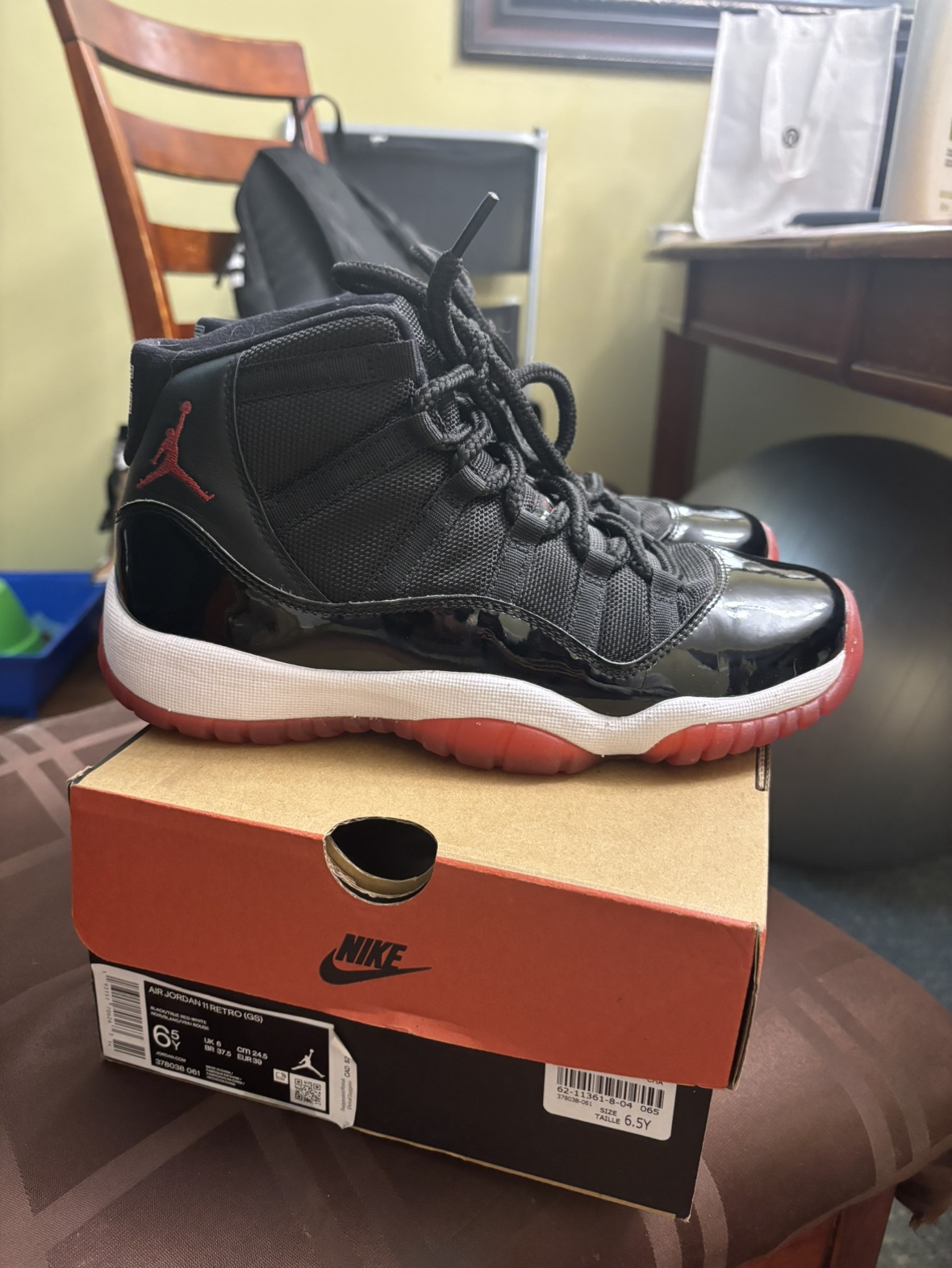 Jordan 11 bred 2019 (OBO) - photo 5