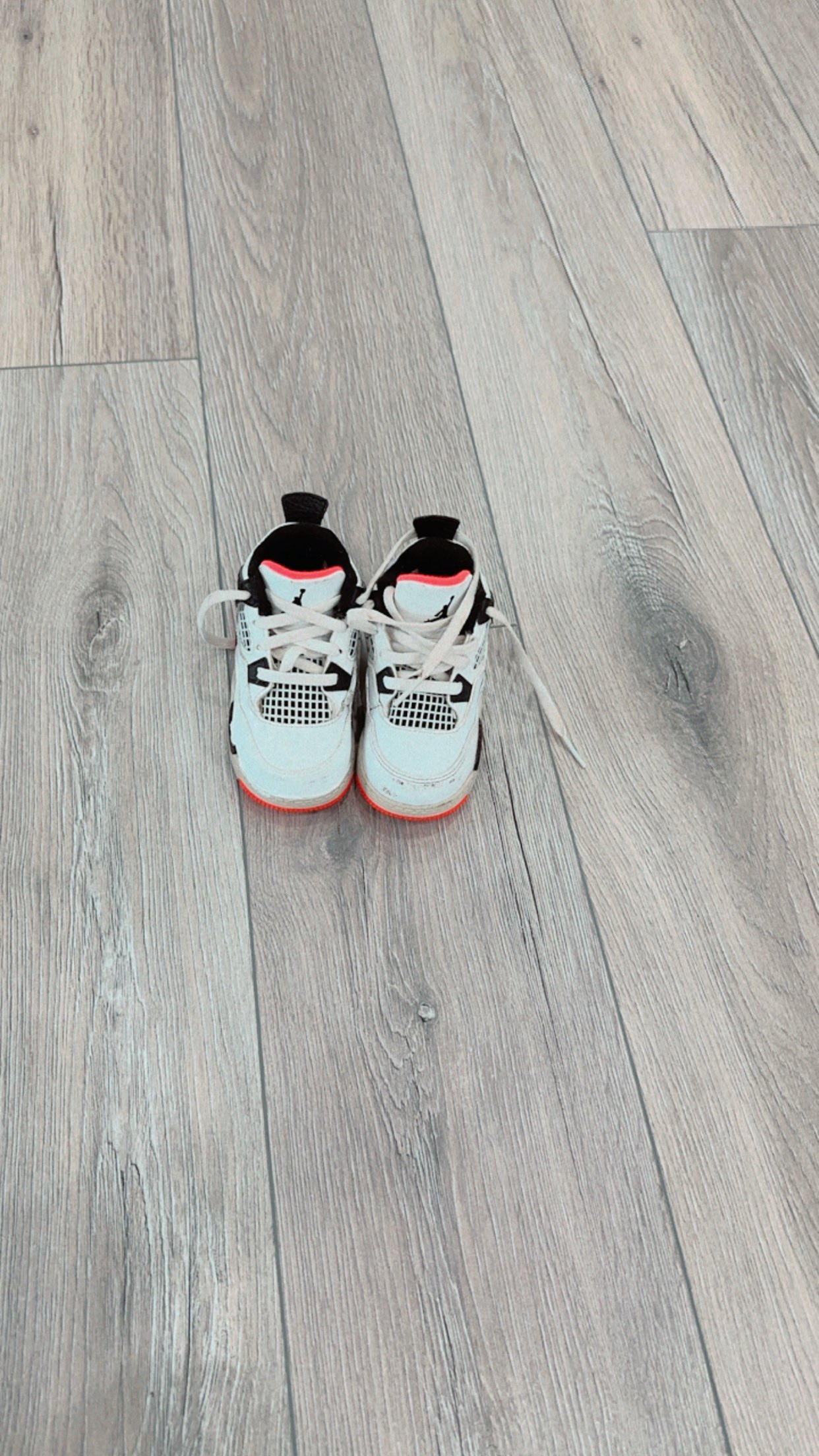 Jordan 4