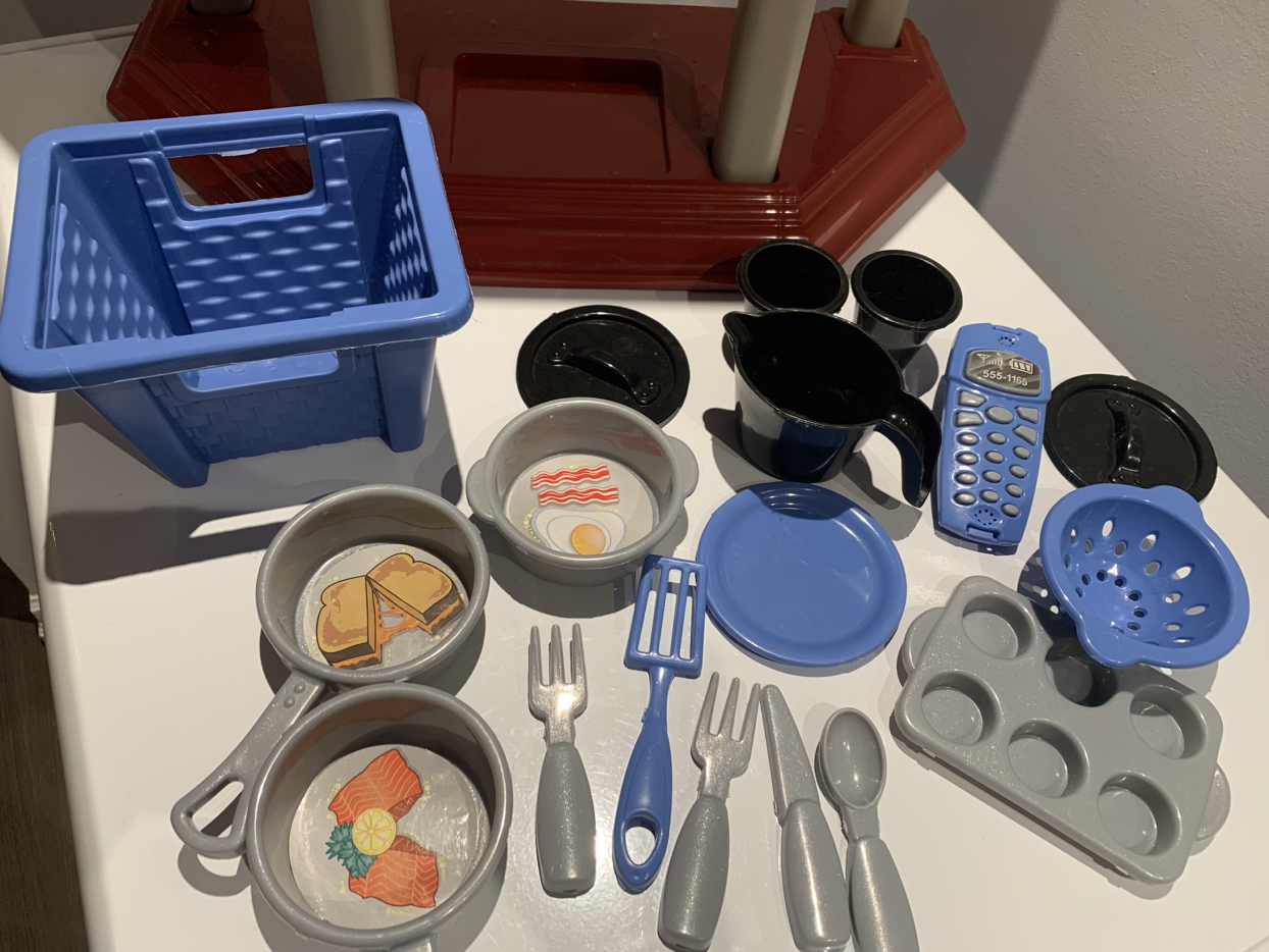 Used Play Kitchen - photo 2
