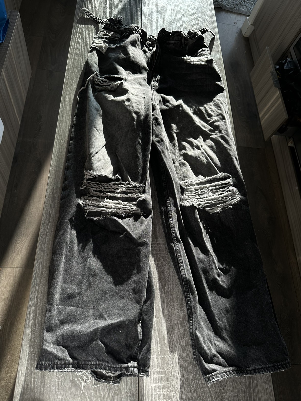 Balenciaga ripped jeans - photo 2