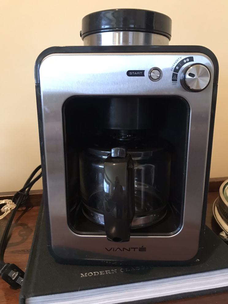 Vianté Mini Automatic Coffee Machine - CAF 50 thumbnail