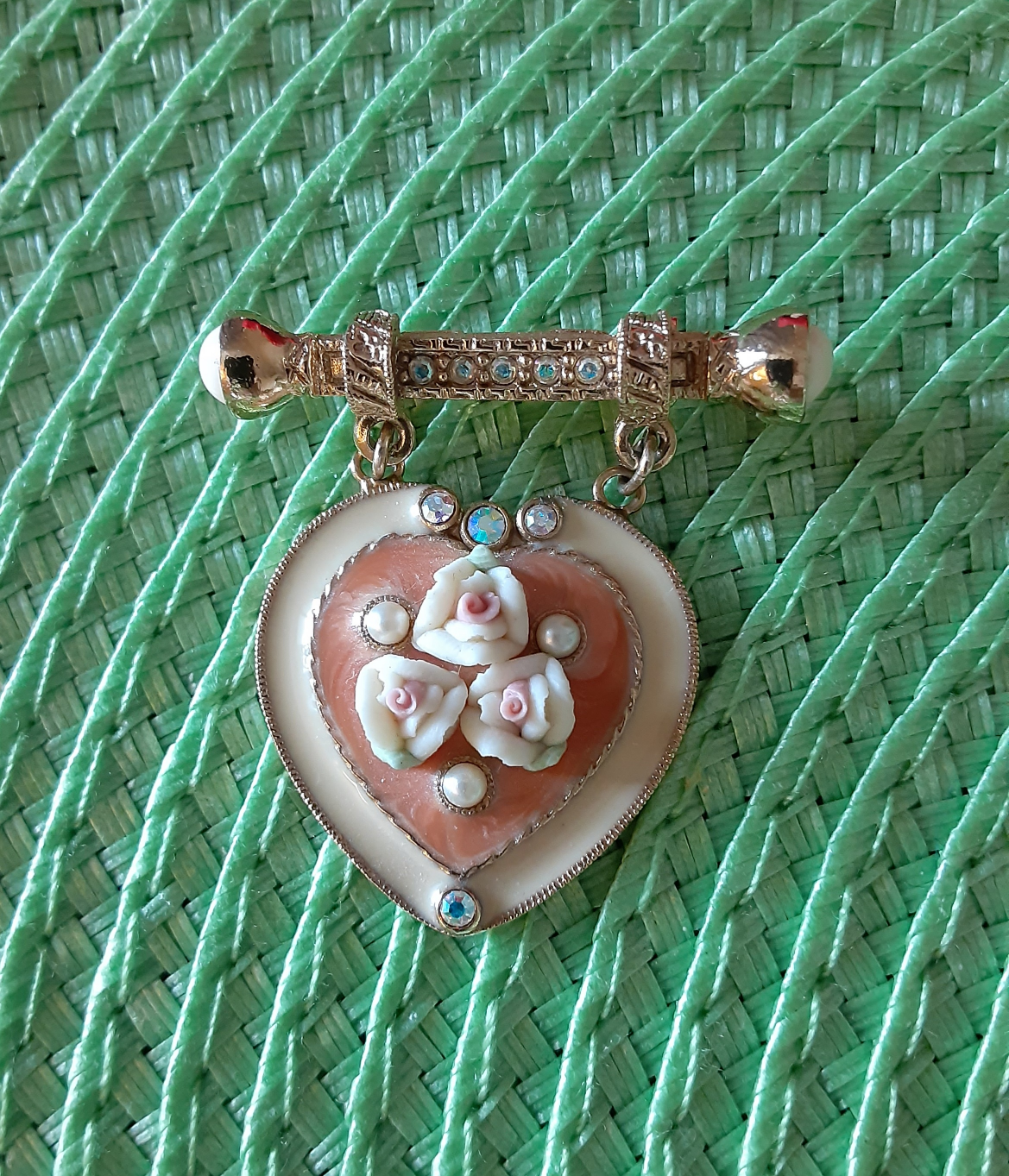 Vintage Porcelain Brouche