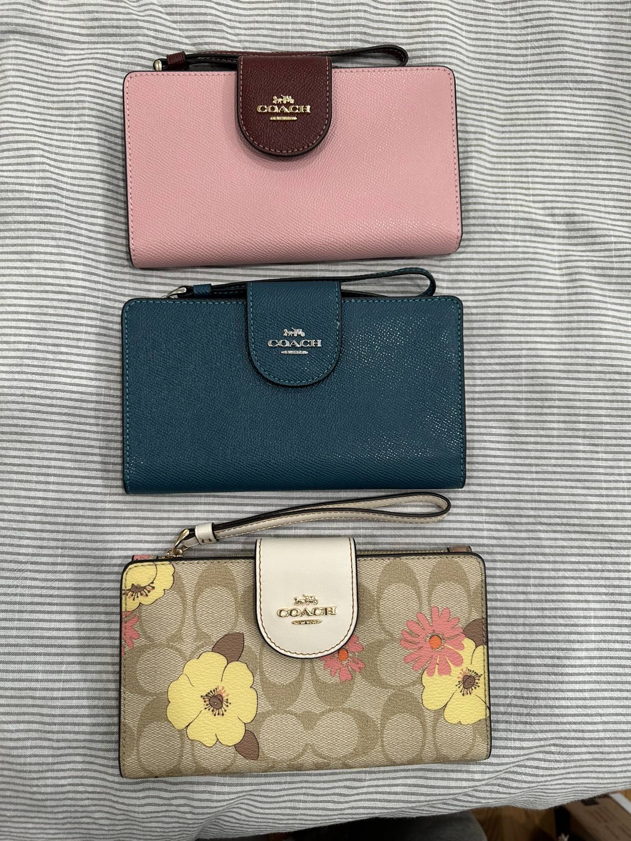 Brand New Coach Phone Wallet thumbnail