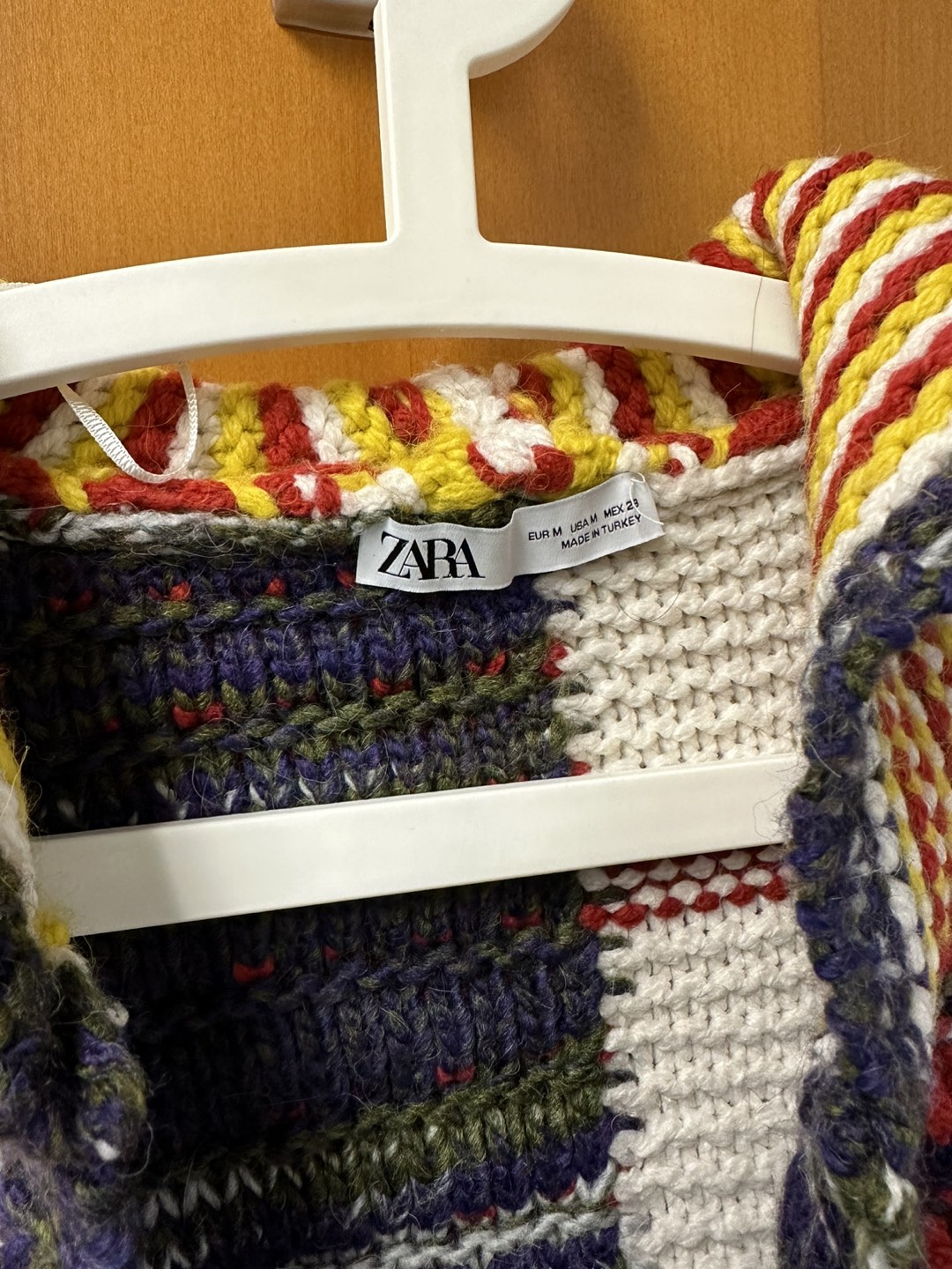 Zara Oversized Cardigan/Sweater (Size M) image indicator(2)