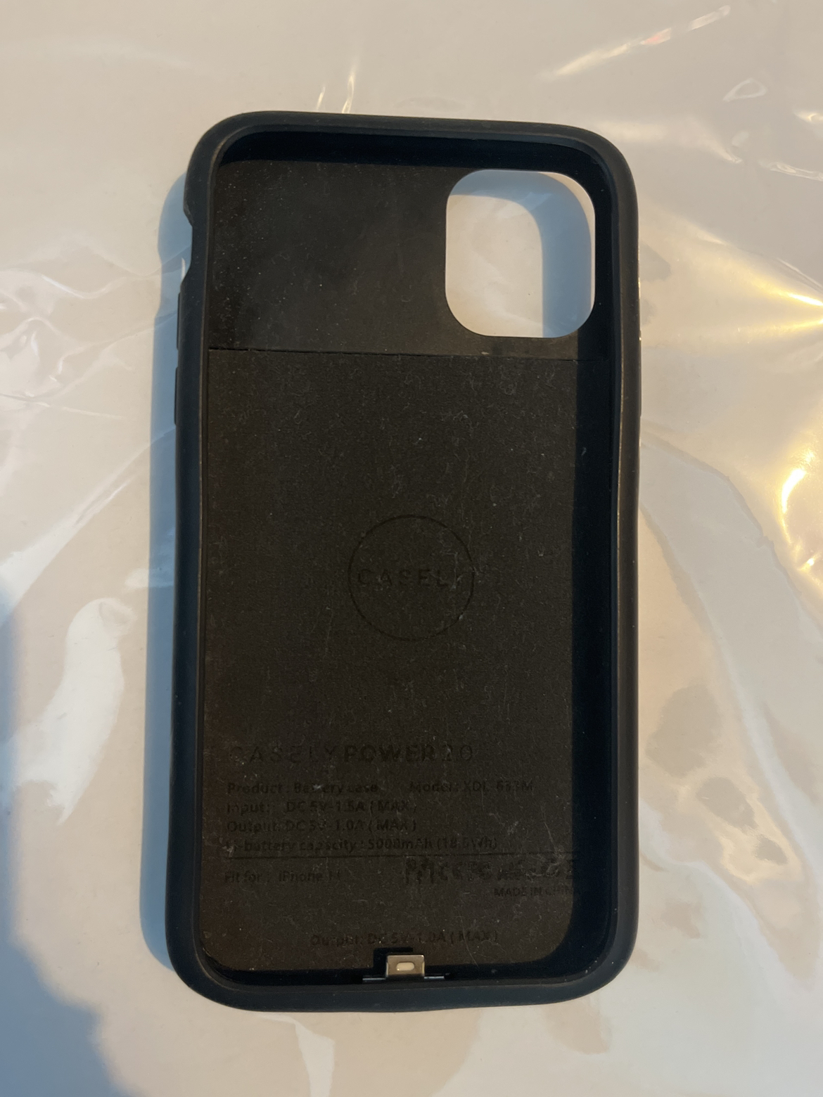iPhone 11  case charger blue marble - photo 2