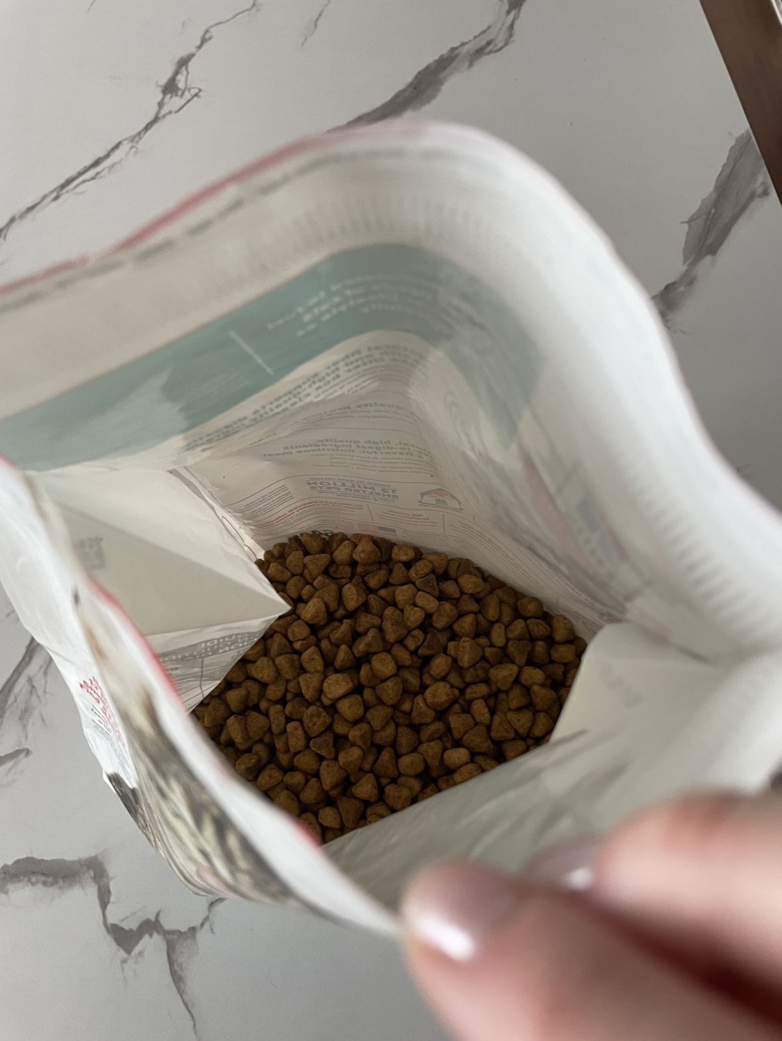 Free cat food #freecycle image indicator(3)