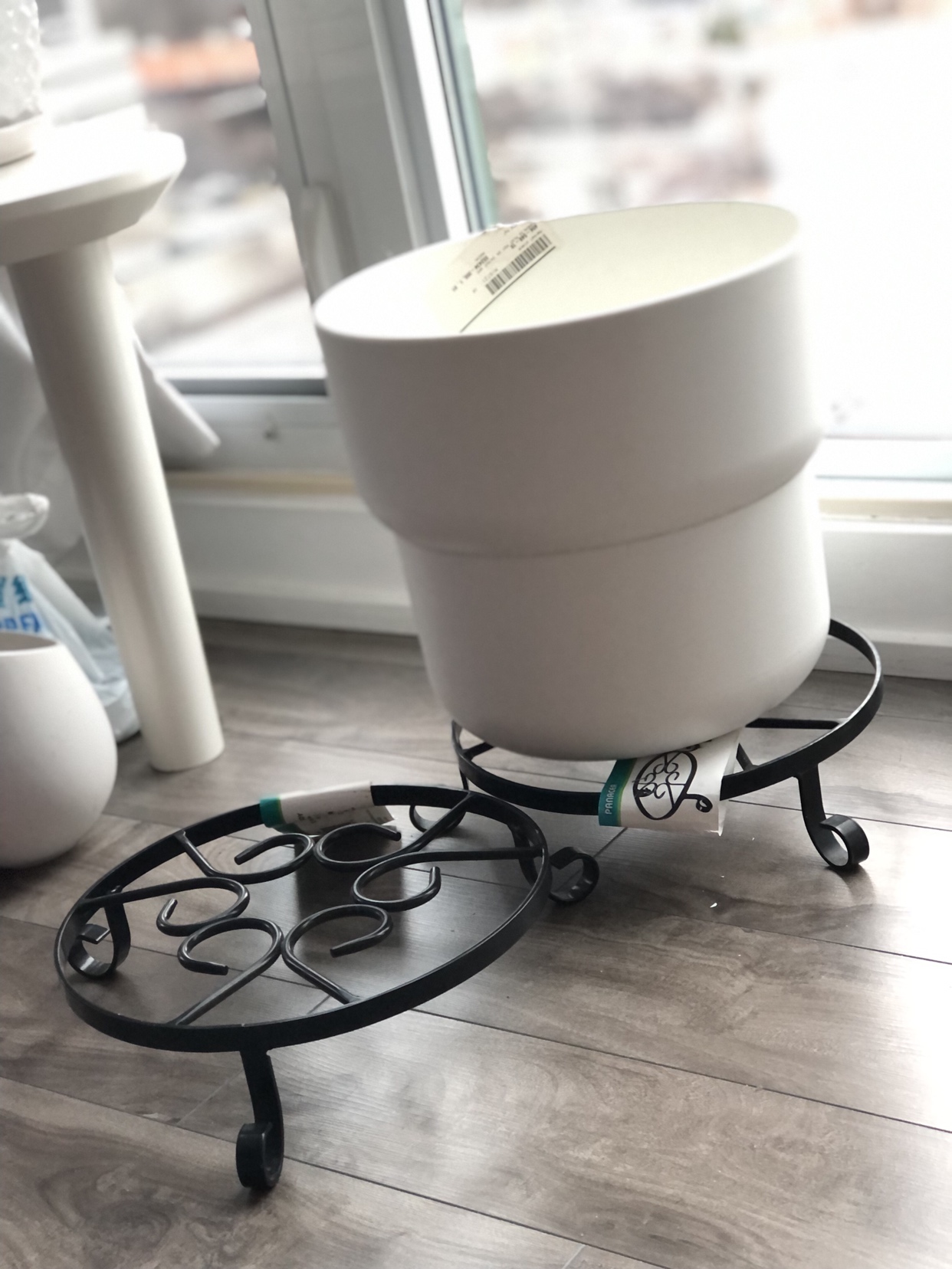 🪴 10” Metal Potted Plant Stand (brand new) image indicator(10)