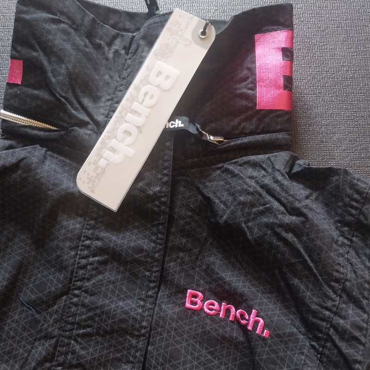 Ladies Bench jacket image indicator(5)