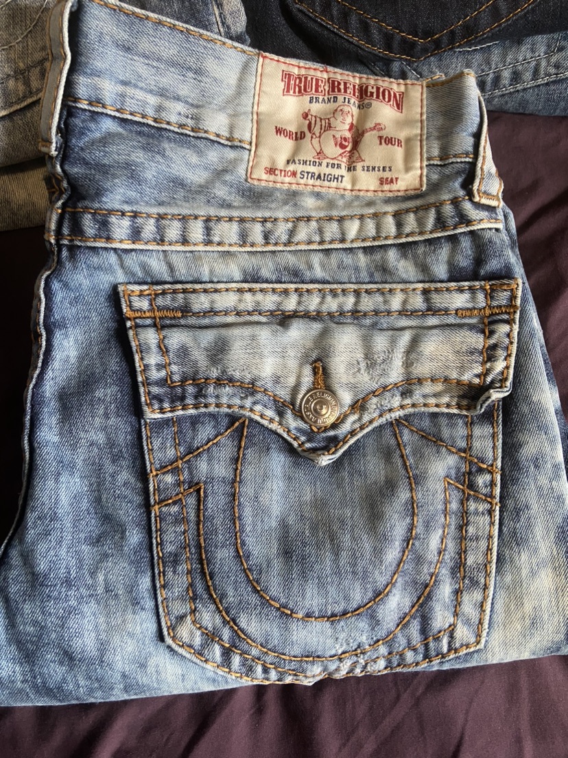 True Religion Jeans Big T Straight Fit thumbnail