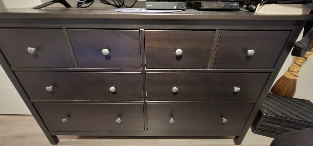Hemnes 8 Drawer Dresser and 2 bedside tables