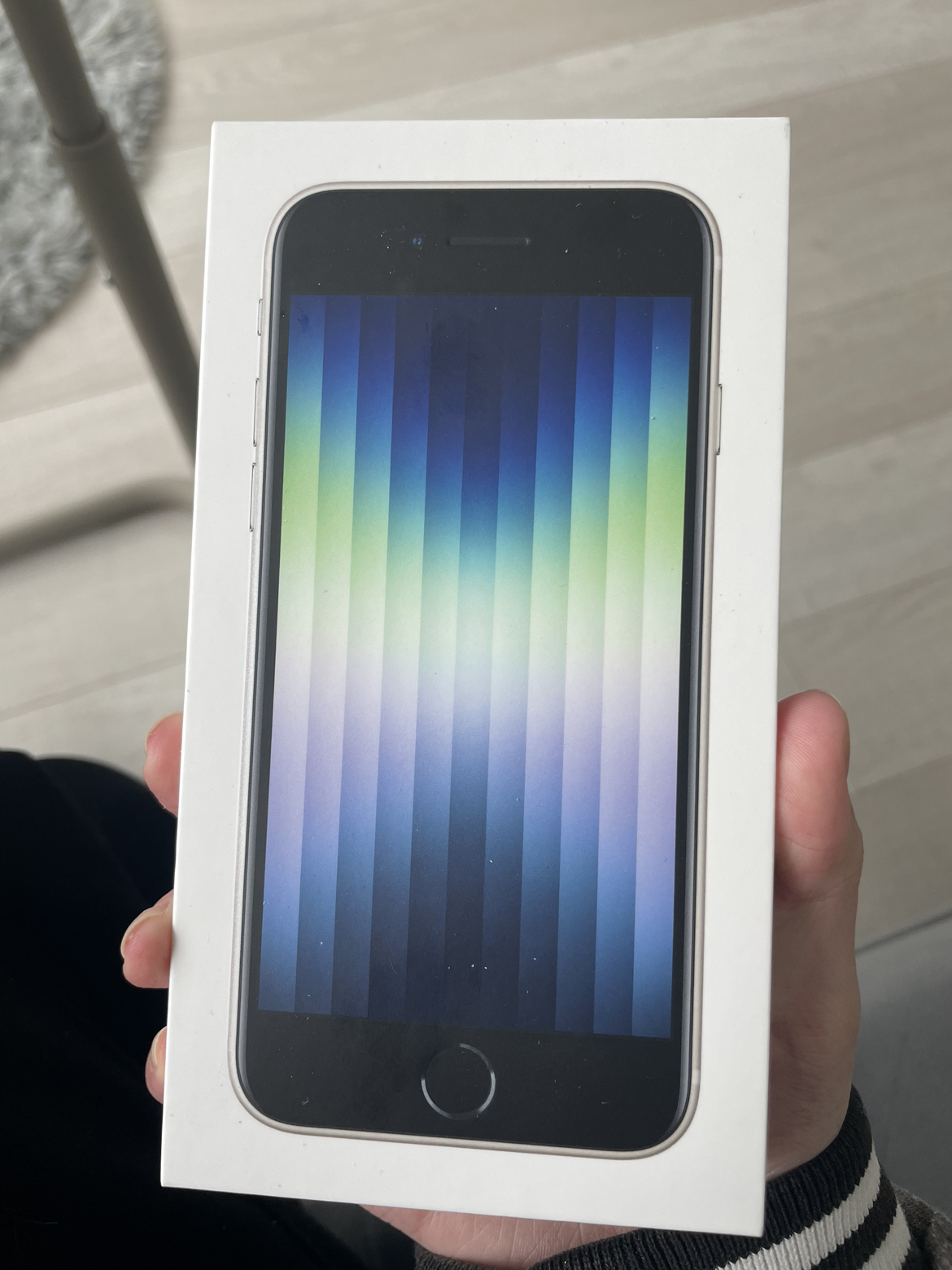 iPhone SE 2022 3rd Gen (128GB) thumbnail