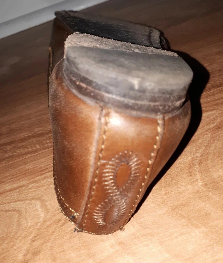 Frye flats.  #size7 B, image indicator(5)