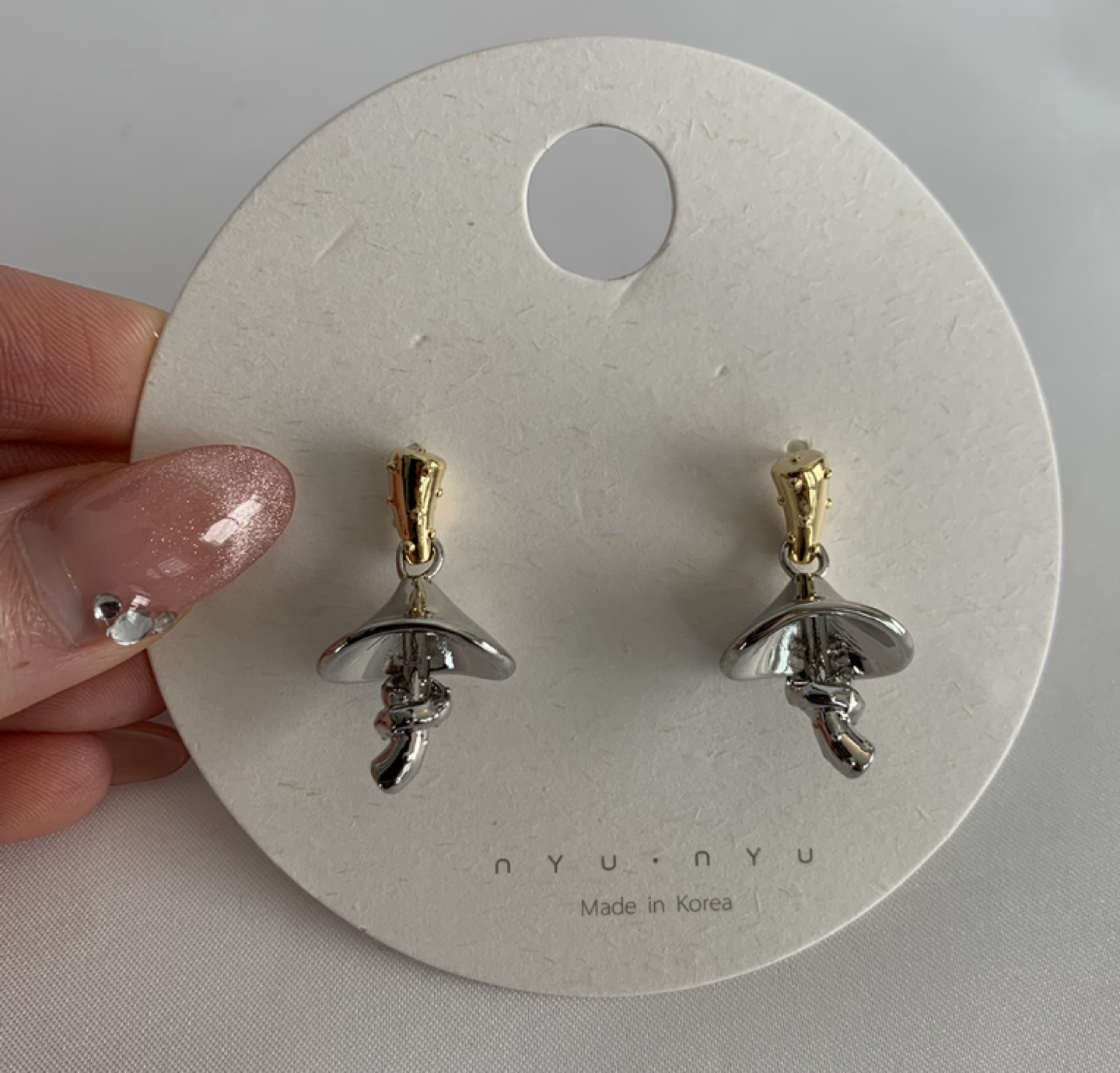 Mixed metal 🍄 Earring thumbnail