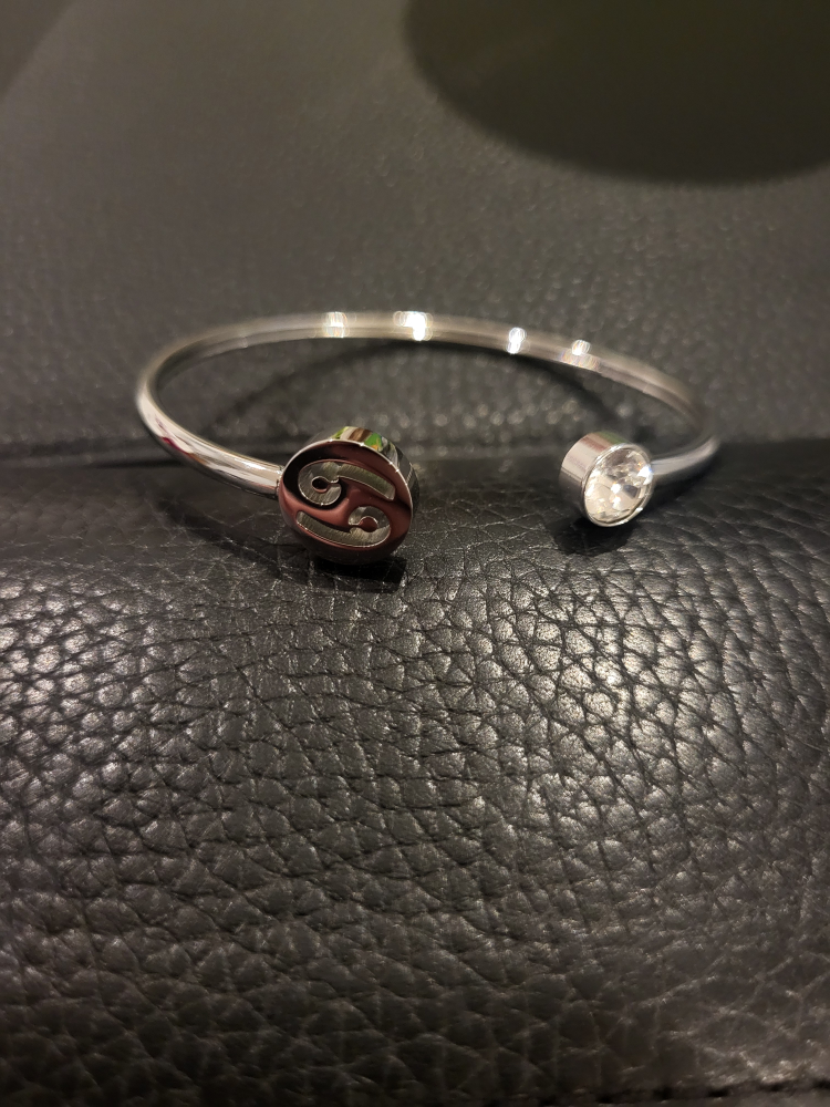 Stainless Steel Cancer Bangle with Clear Crystal image indicator(4)