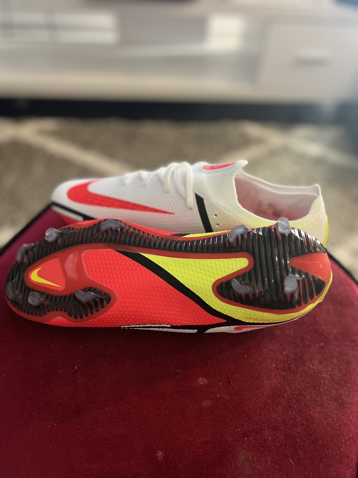 Soccer cleats US 9.5 - photo 5