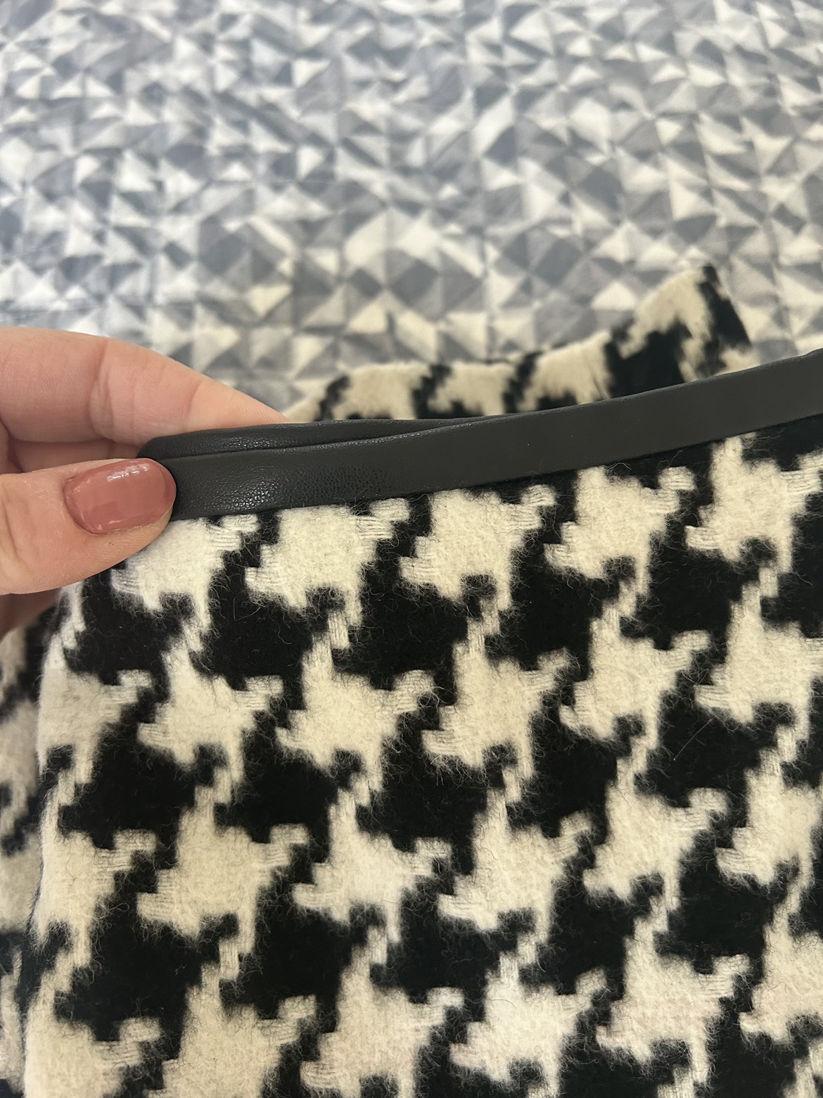 Vintage 50% Wool Skirt (size 10) image indicator(7)