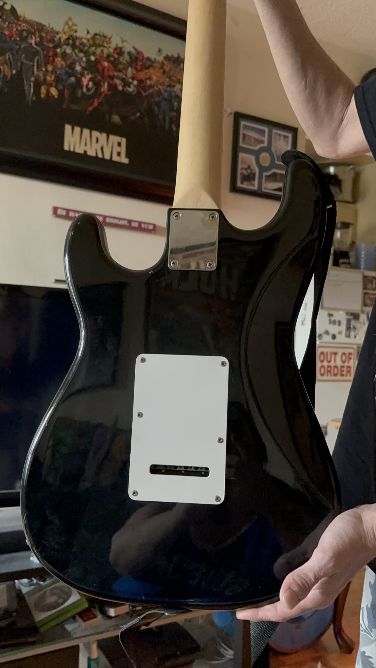 RJ Struts beginner electric guitar🥕 - photo 3