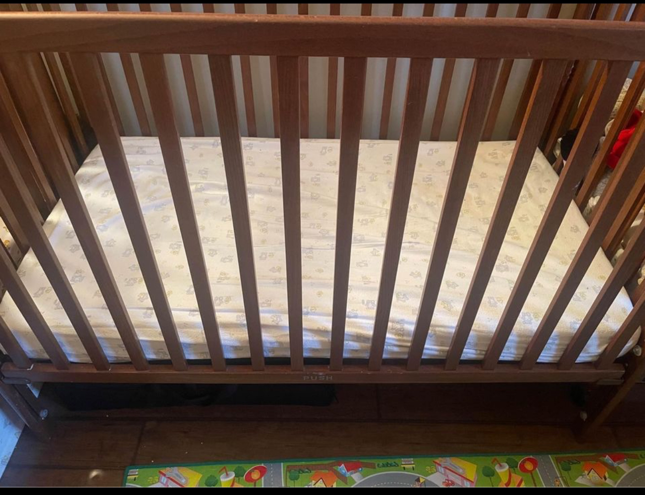 Brown Storkcraft Hillcrest Crib
