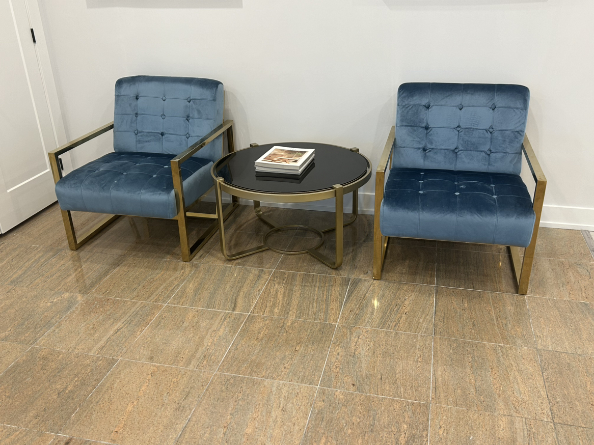 Accent Chair with Round Table image indicator(4)